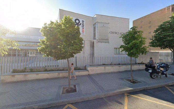 Official school of Languages