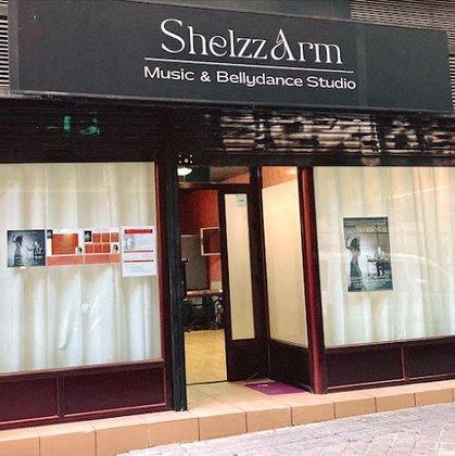 “ShelzzArm" Armen Kusikian y Shelzza. Escuela Danza Del Vientre y Bollywood: Music & Bellydance Studio. Danzas del Mundo.