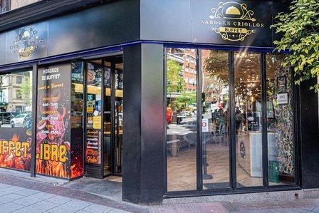 Sabores criollos buffet // Restaurante Latino