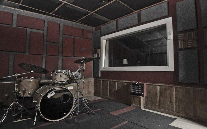 Sonora Majadahonda | Escuela de Música | Locales de Ensayo | Estudio de Grabación |