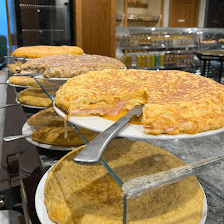CAFÉ Y TORTILLA MONTES