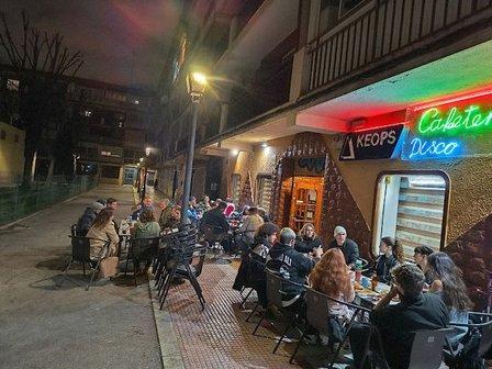 Keops "GUAYOYO&FAMILIA" Bar Restaurante