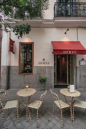 Vinology Zurbano | Wine Bar & Restaurante · Eventos · Tienda · Club