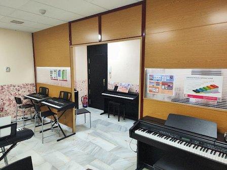 Adictos a las Teclas Escuela de música