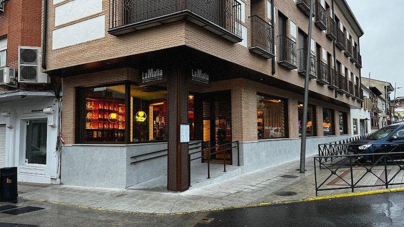 La Mafia se sienta a la mesa