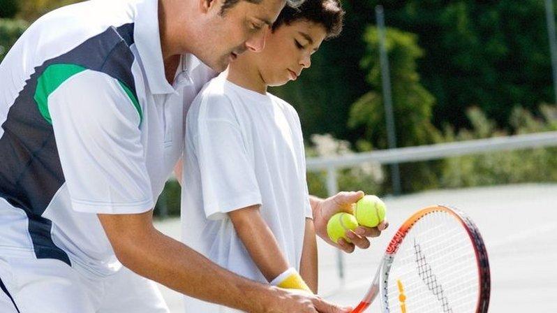 Escuela Tenis Club de Campo