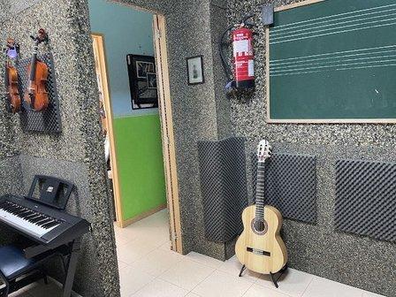 ESCUELA DE MÚSICA & ARTE, ENCLAVE