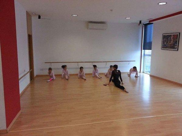 Paracuellos Dance Studio