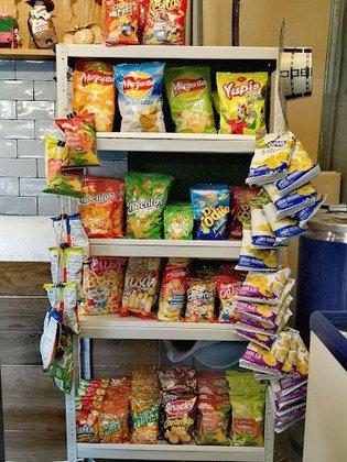 La Chiva / Bodega Latina