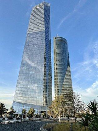 Cuatro Torres Business Area