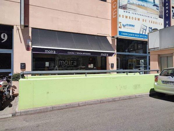 Moira: Cocina y Tienda Artesana