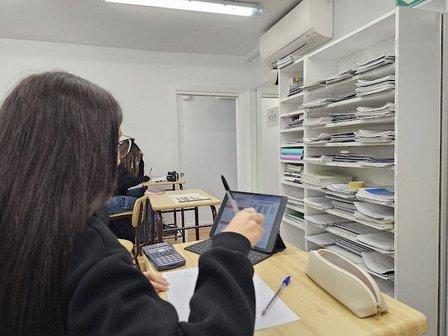 ACADEMIA NUEVO FUTURO (EVAU - MAYORES DE 25 - PCE -BACHILLERATO)