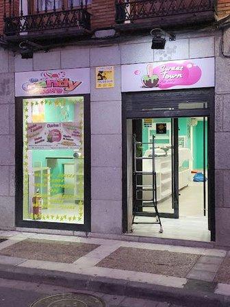 SWEETOWNSLN "Dessert Shop"