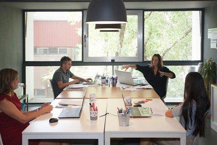 Une Consultores