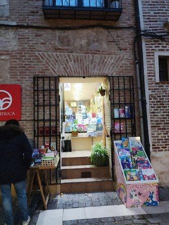 Domiduca Libreros. Librería-editorial