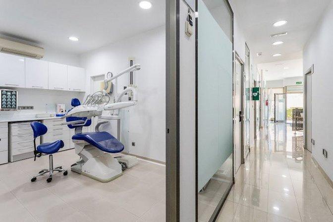 Clínica Dental Viñuelas 14