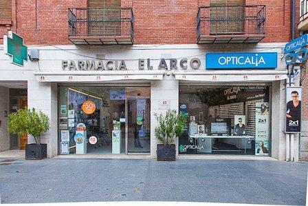 Farmacia Óptica El Arco