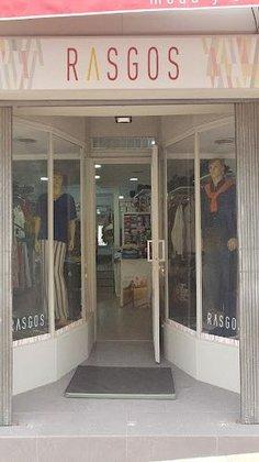 RASGOS, MODA Y COMPLEMENTOS