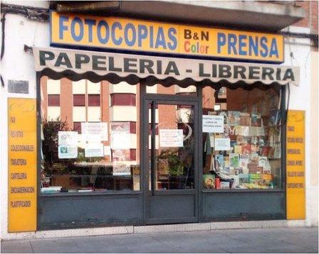 Librería Papel y Letras