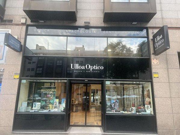 Óptica y Centro Auditivo Ulloa Óptico – Sor Ángela de la Cruz, 43