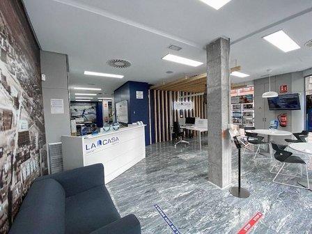 Inmobiliaria La Casa Agency en Madrid - Vista Alegre