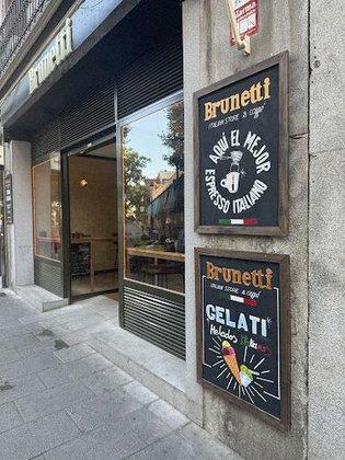 Brunetti Italian Store & Caffè Anton Martín