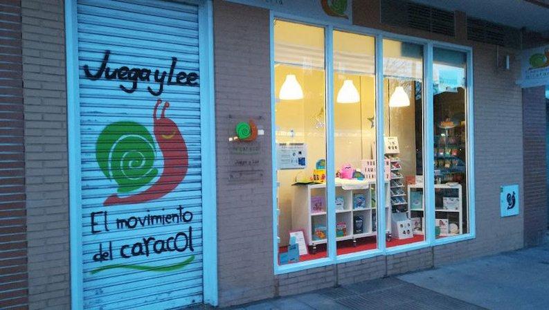 El Movimiento del Caracol: Librería infantil, juegos de mesa, puzzles y regalos