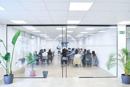 Moove Cars Madrid - Empresa de gestión de licencias y vehículos VTC