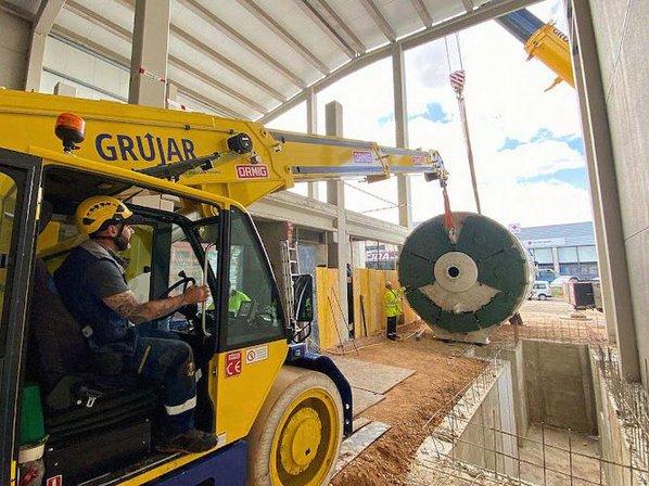 GRUJAR SL - Expertos en Movimiento de Maquinaria Industrial