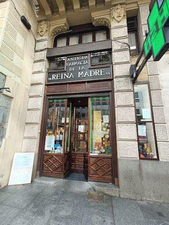 Antigua farmacia de la Reina Madre