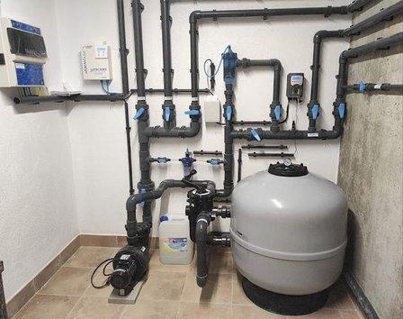 Aqualica Mantenimiento Piscinas Madrid, Reparación y Servicio Técnico Averías