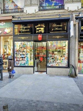 Droguería Perfumería El Botijo