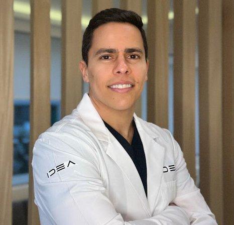 Dr. Eloy Bustamante - Instituto Dentofacial Avanzado IDEA