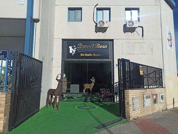 Born4Bow Archery Store with indoor shooting range - No-Limits-Archery