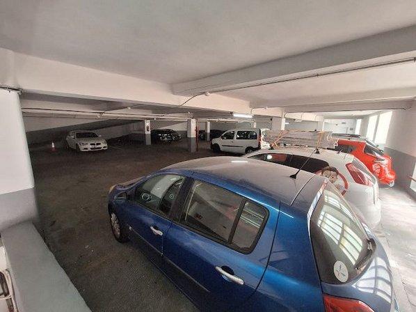 Parking [P] público Primavera