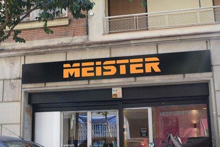 Showroom suelo laminado Meister Madrid