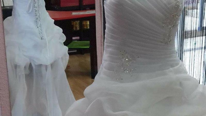Coser y Descoser - Arreglos de Ropa y Transformaciones