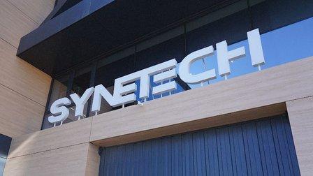 SYNETECH | Pantallas interactivas para colegios y empresas