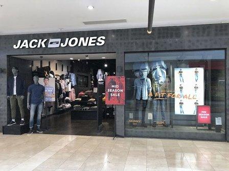 JACK & JONES