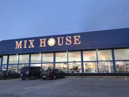 MIX HOUSE