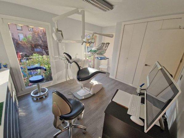 Aesthetic Dental Clinic Doctor Calatrava