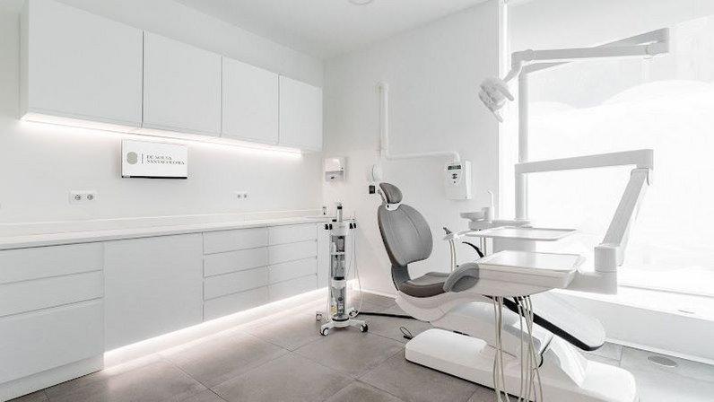 Clínica Dental De Sousa Santacoloma