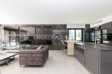 BEATRIZ FERRO | real estate