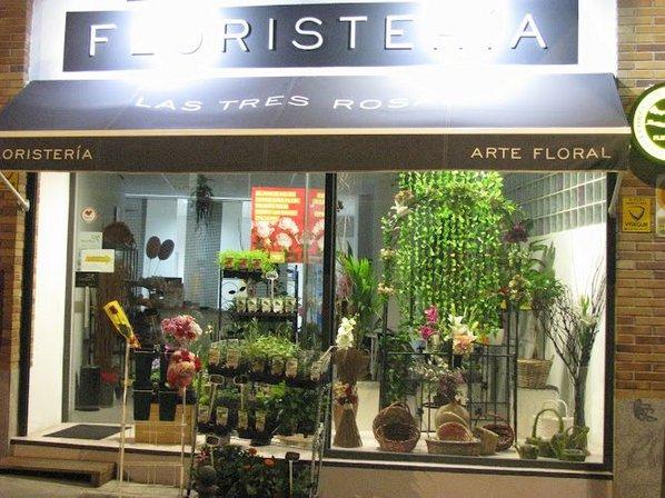 The three roses florist