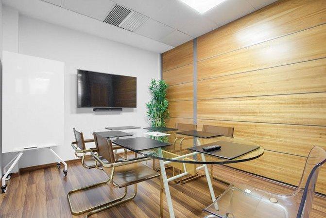 Almagro Business Center