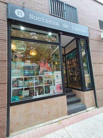 Nocturna de libros