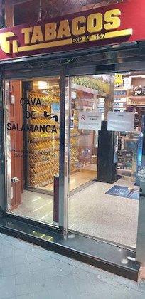 Cava De Puros