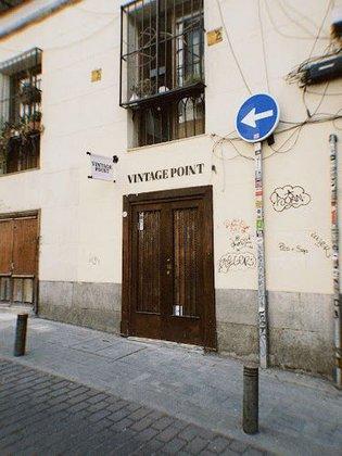 Vintage Point Malasaña Vintage second hand store
