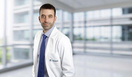 Dr. Álvaro de Arriba. Rinoplastia Ultrasónica. Otoplastia. Cirugía Estética Facial