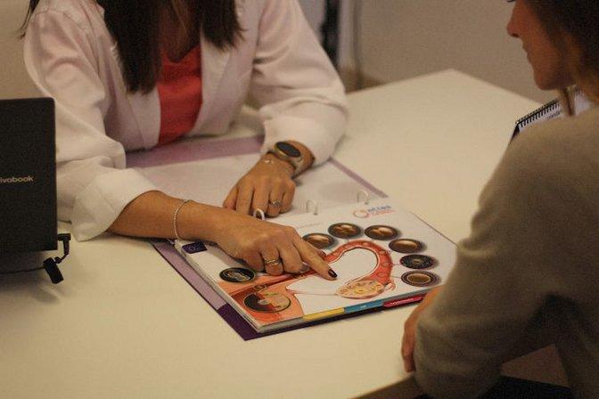Dra. Elena Santiago Romero - Especialista en fertilidad en Vida Fertility